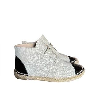 CHANEL ICONIC LOGO CRACKLE HIGH TOP ESPADRILLE SNEAKERS
RETAIL 995